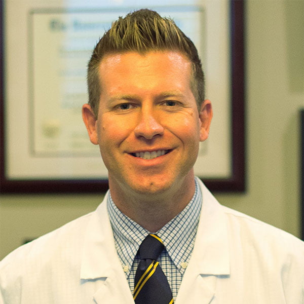 Dr. Gary Wortz of Commonwealth Eye Surgery in Lexington, Kentucky